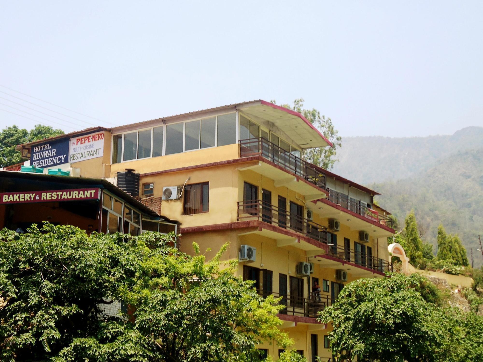 Отель Kunwar Residency Ришикеш Экстерьер фото